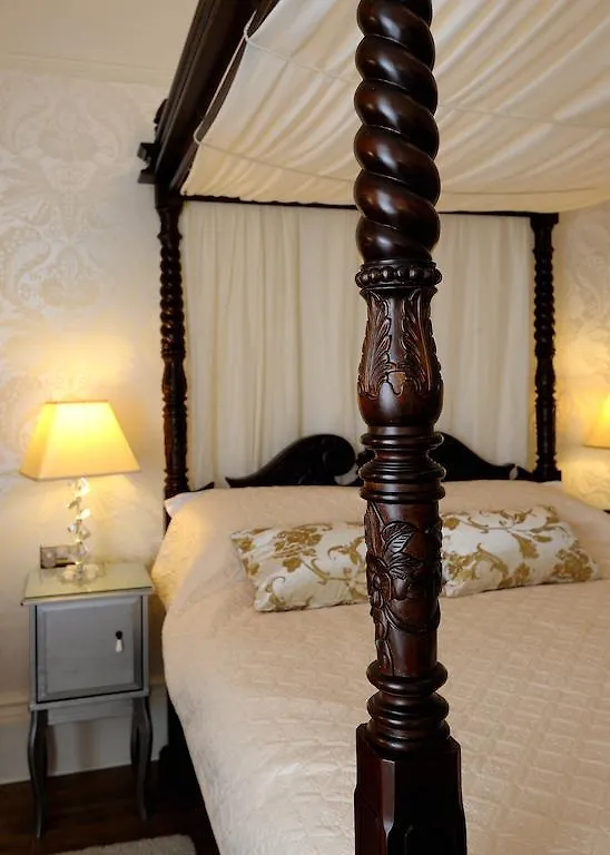 2@109 Hull Hotel Kingston upon Hull